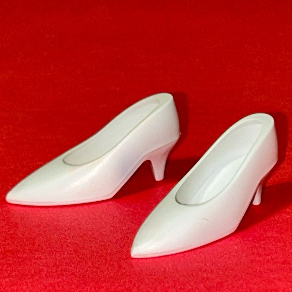 Vintage DOLL SHOES 1960’s Tammy Barbie White Heels Pumps